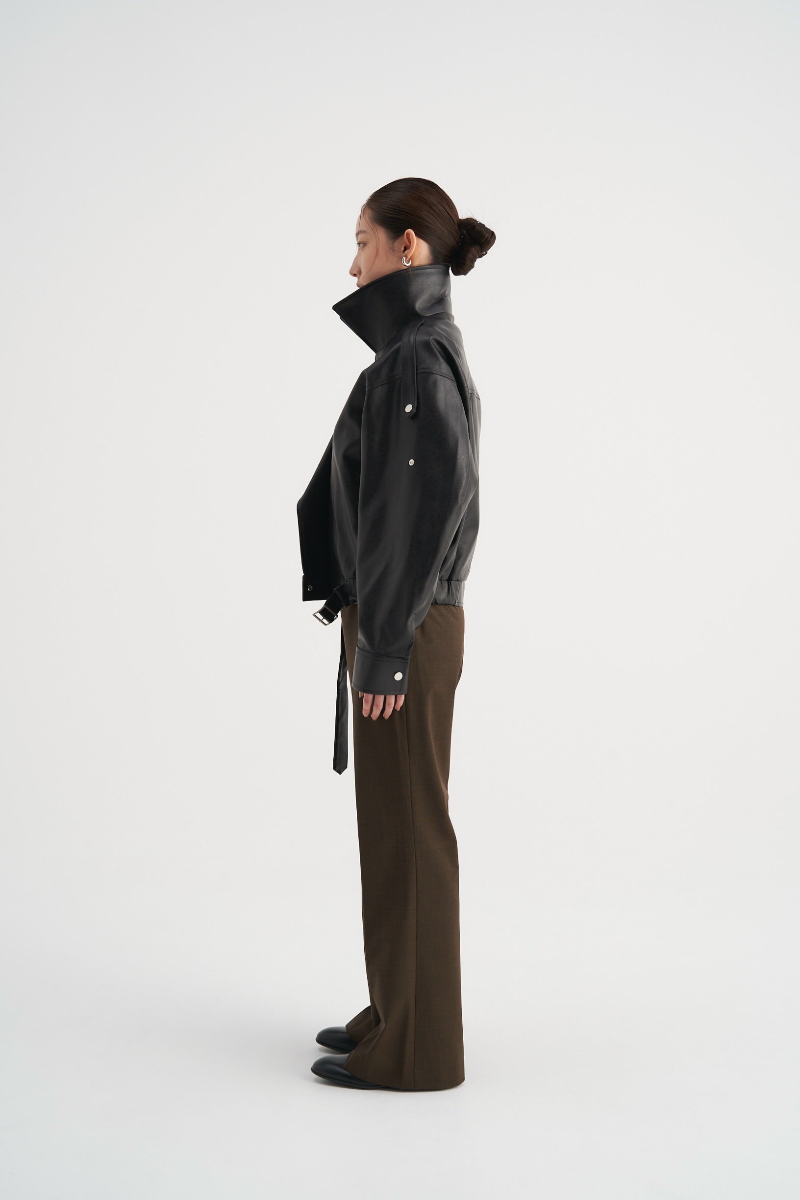 定価以下Venica Carven スタンドカラーレザーブルゾン　ブラウン 定価以下Venica Carven スタンドカラーレザーブルゾン ブラウン