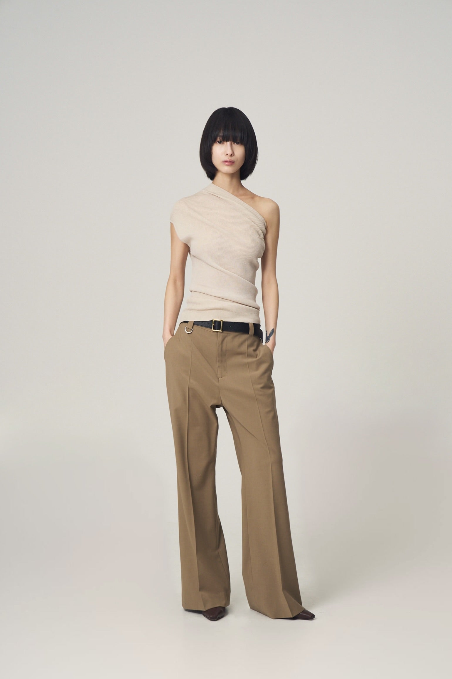 Onesholder sheer rib knit – Venica